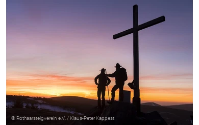 Ranger des Landesbetrieb Wald und Holz am Rothaarsteig auf dem Clemensberg