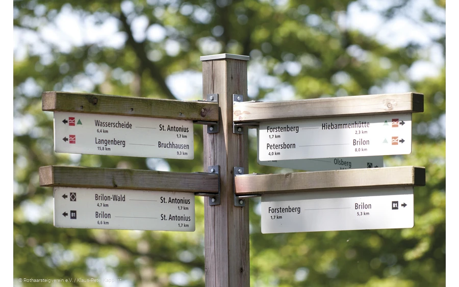 Wegweiser am Rothaarsteig