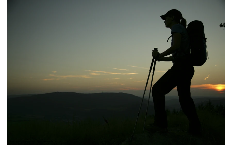 Wanderer im Gegenlicht / Tatonka