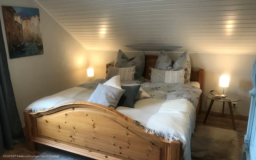 Schlafzimmer KOMFORT Ferienwohnungen HAUS Westfeld