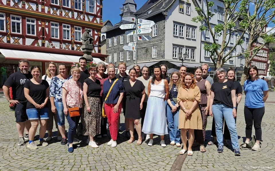 Gruppenfoto der Vertreter und Vertreterinnen der Top Trails of Germany