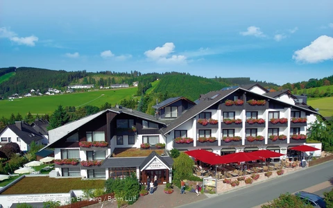 Außenansicht Sporthotel zum Hohen Eimberg