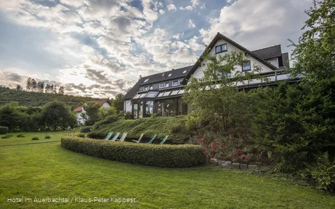 Außenansicht Hotel im Auerbachtal