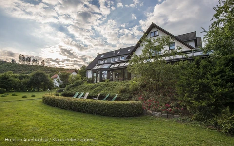 Außenansicht Hotel im Auerbachtal