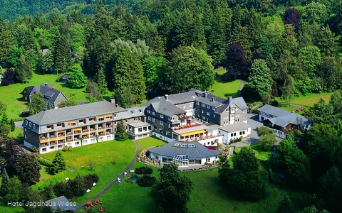Außenansicht Hotel Jagdhaus Wiese