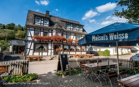 Außenansicht Landgasthof Hotel Hanses-Bräutigam