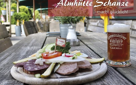 Brotzeit in der ALMHÜTTE Schanze mit frisch gezapftem Bier ... macht glücklich