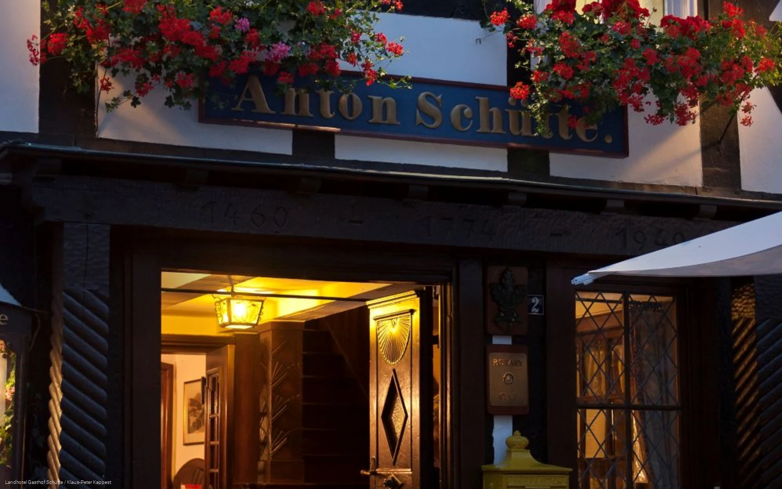 Außenansicht Landhotel Gasthof SChütte Eingangsbereich