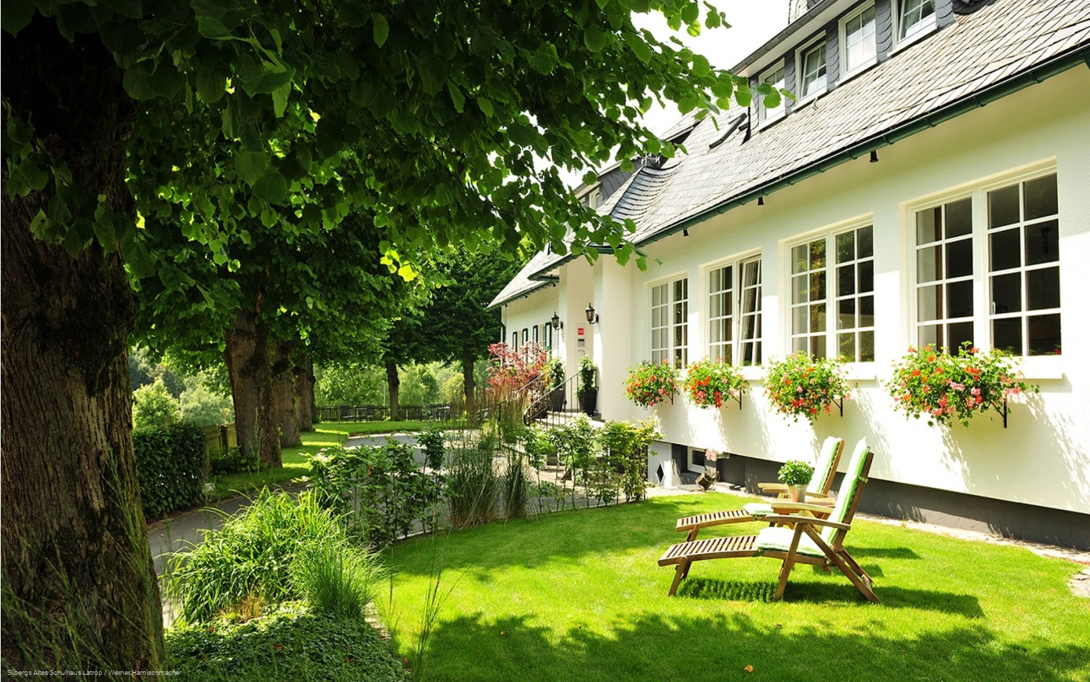 Außenansicht Silberg's Altes Schulhaus Latrop