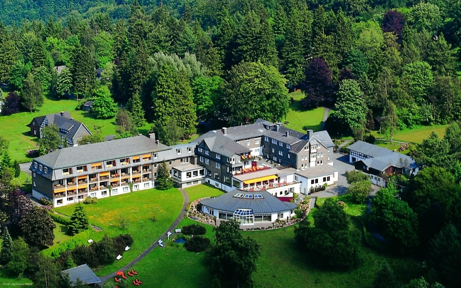 Außenansicht Hotel Jagdhaus Wiese