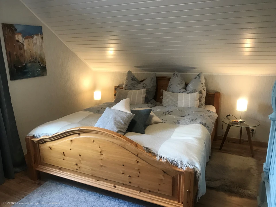 Schlafzimmer KOMFORT Ferienwohnungen HAUS Westfeld