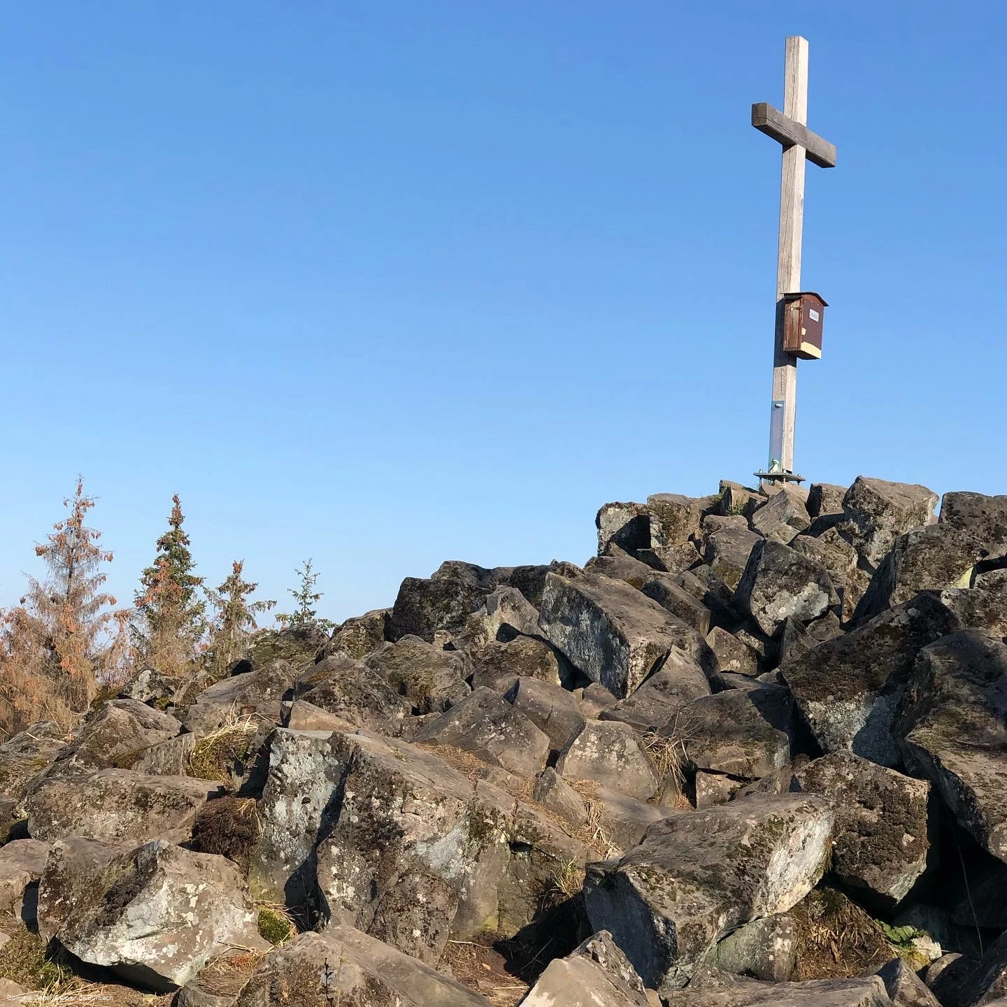 Gipfelkreuz auf den Trödelsteinen