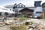 Terrasse und Eingangsbereich im LandKomfort Hotel Elsenmann
