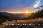 Sonnenuntergang auf den Ginsterköpfen bei Olsberg