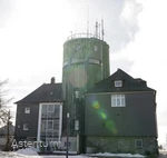 Seitenansicht von Hotel & Restaurant Astenturm auf dem Kahler Asten Winterberg