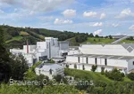 Luftaufnahme Brauerei C. & A. Veltins in der Sauerländer Landschaft